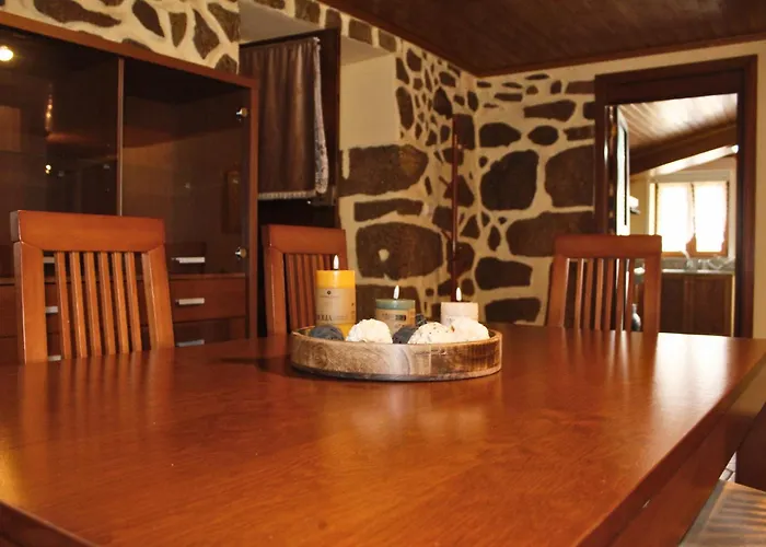 Casa Castro - Refúgio Rural Em Fonte Arcada, Silêncio E Conforto * Fonte Arcada