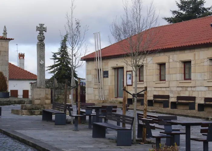 Casa Castro - Refúgio Rural Em Fonte Arcada, Silêncio E Conforto *